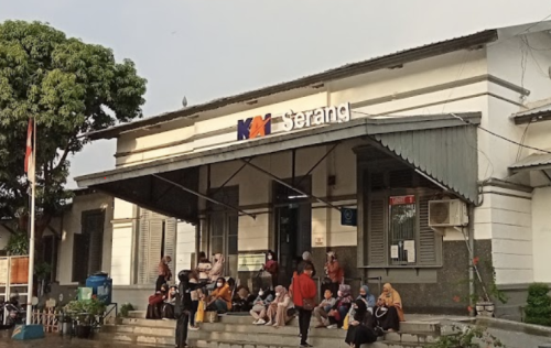 Serang Station, 通勤站 | We provide Indonesia infrastructure map on various property sectors and data. Access property listings, infrastructure developments, news, and valuable transaction data for informed decisions.