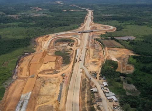 Jl. Tol Jembatan Balikpapan - Penajam Paser Utara, 收费公路 | We provide Indonesia infrastructure map on various property sectors and data. Access property listings, infrastructure developments, news, and valuable transaction data for informed decisions.