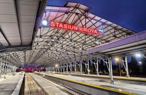 Kroya Station, 城际站 | We provide Indonesia infrastructure map on various property sectors and data. Access property listings, infrastructure developments, news, and valuable transaction data for informed decisions.