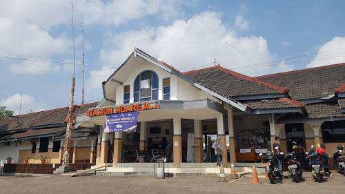 Sidareja Station, 城际站 | We provide Indonesia infrastructure map on various property sectors and data. Access property listings, infrastructure developments, news, and valuable transaction data for informed decisions.