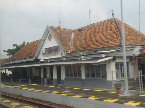 Weleri Station, 城际站 | We provide Indonesia infrastructure map on various property sectors and data. Access property listings, infrastructure developments, news, and valuable transaction data for informed decisions.