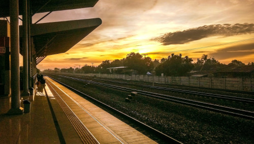 Bandar Khalipah Station, 机场火车站 | We provide Indonesia infrastructure map on various property sectors and data. Access property listings, infrastructure developments, news, and valuable transaction data for informed decisions.