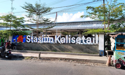 Kalisetail Station, 城际站 | We provide Indonesia infrastructure map on various property sectors and data. Access property listings, infrastructure developments, news, and valuable transaction data for informed decisions.