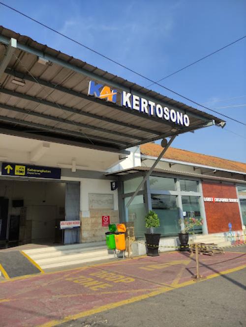 Kertosono Station, 城际站 | We provide Indonesia infrastructure map on various property sectors and data. Access property listings, infrastructure developments, news, and valuable transaction data for informed decisions.
