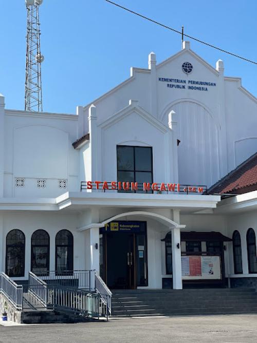 Ngawi Station, 城际站 | We provide Indonesia infrastructure map on various property sectors and data. Access property listings, infrastructure developments, news, and valuable transaction data for informed decisions.