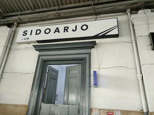 Sidoarjo Station, 城际站 | We provide Indonesia infrastructure map on various property sectors and data. Access property listings, infrastructure developments, news, and valuable transaction data for informed decisions.