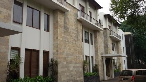 Completed apartment sale lease, jual sewa apartemen | We provide Indonesia infrastructure map on various property sectors and data. Access property listings, infrastructure developments, news, and valuable transaction data for informed decisions.
