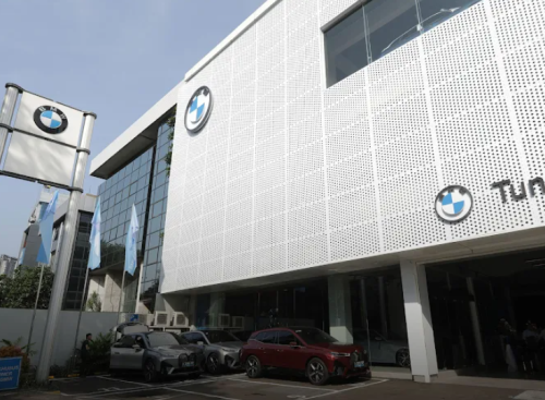 BMW Tunas Tomang, Automotive Dealership | We provide Indonesia infrastructure map on various property sectors and data. Access property listings, infrastructure developments, news, and valuable transaction data for informed decisions.