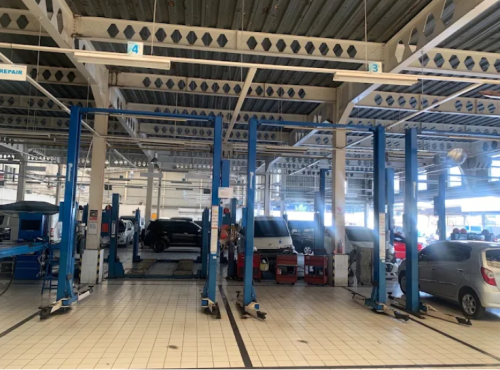 Astra Daihatsu Pluit, Automotive Dealership | We provide Indonesia infrastructure map on various property sectors and data. Access property listings, infrastructure developments, news, and valuable transaction data for informed decisions.