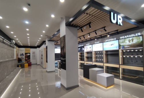 Erafone Megastore Condet Raya, Stand Alone Retail | We provide Indonesia infrastructure map on various property sectors and data. Access property listings, infrastructure developments, news, and valuable transaction data for informed decisions.