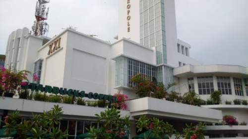 Metropole, 娱乐 | We provide Indonesia infrastructure map on various property sectors and data. Access property listings, infrastructure developments, news, and valuable transaction data for informed decisions.
