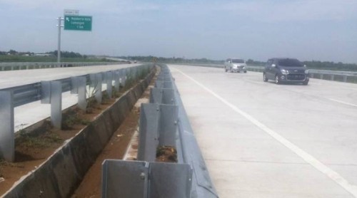 Jl. Tol Mojokerto - Kertosono Seksi II, 收费公路 | We provide Indonesia infrastructure map on various property sectors and data. Access property listings, infrastructure developments, news, and valuable transaction data for informed decisions.