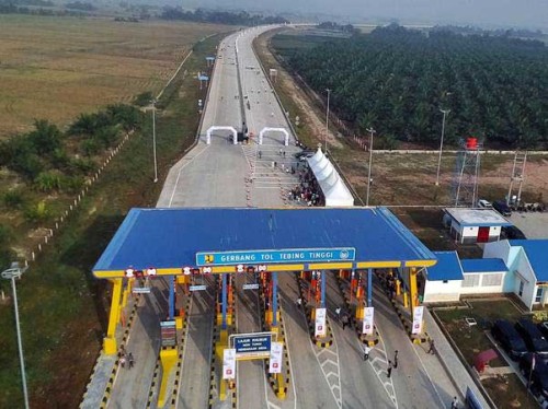 Jl. Tol Ujung Pandang Seksi I dan II, 收费公路 | We provide Indonesia infrastructure map on various property sectors and data. Access property listings, infrastructure developments, news, and valuable transaction data for informed decisions.