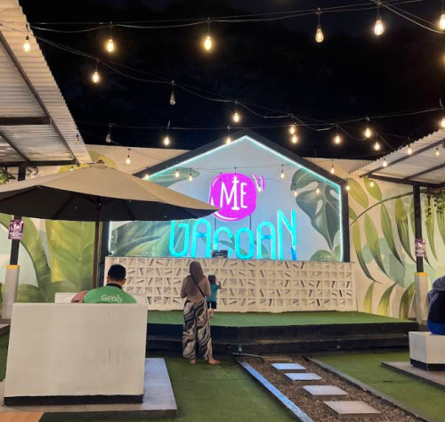 Mie Gacoan Cakung Garden City, Stand Alone Retail | We provide Indonesia infrastructure map on various property sectors and data. Access property listings, infrastructure developments, news, and valuable transaction data for informed decisions.