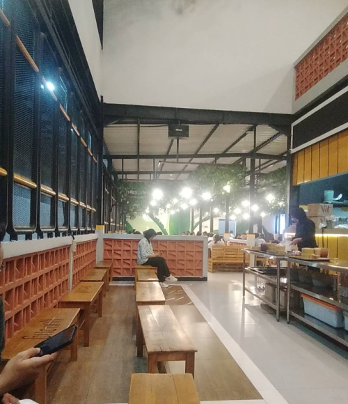 Mie Gacoan Cilandak KKO, Stand Alone Retail | We provide Indonesia infrastructure map on various property sectors and data. Access property listings, infrastructure developments, news, and valuable transaction data for informed decisions.