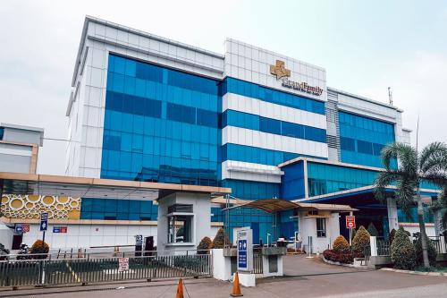 Eka Hospital PIK, 医院 | We provide Indonesia infrastructure map on various property sectors and data. Access property listings, infrastructure developments, news, and valuable transaction data for informed decisions.