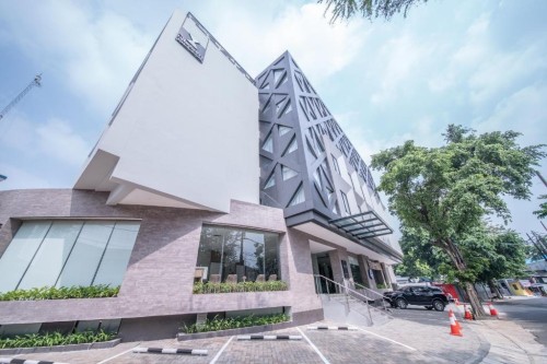 Completed hotel | We provide Indonesia infrastructure map on various property sectors and data. Access property listings, infrastructure developments, news, and valuable transaction data for informed decisions.