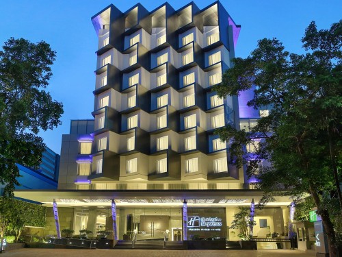 Completed hotel | We provide Indonesia infrastructure map on various property sectors and data. Access property listings, infrastructure developments, news, and valuable transaction data for informed decisions.