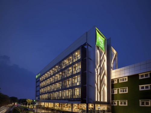 Completed hotel | We provide Indonesia infrastructure map on various property sectors and data. Access property listings, infrastructure developments, news, and valuable transaction data for informed decisions.