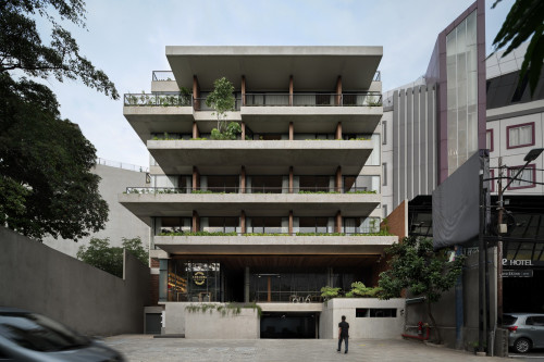 Completed hotel | We provide Indonesia infrastructure map on various property sectors and data. Access property listings, infrastructure developments, news, and valuable transaction data for informed decisions.
