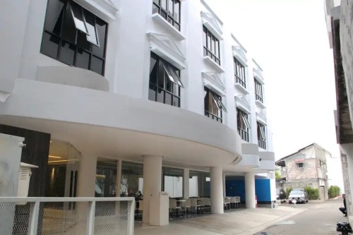Completed hotel | We provide Indonesia infrastructure map on various property sectors and data. Access property listings, infrastructure developments, news, and valuable transaction data for informed decisions.