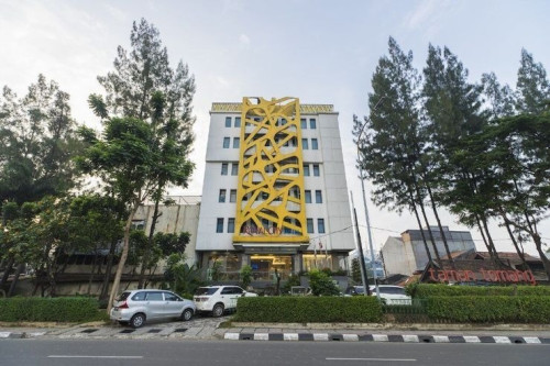 Completed hotel | We provide Indonesia infrastructure map on various property sectors and data. Access property listings, infrastructure developments, news, and valuable transaction data for informed decisions.