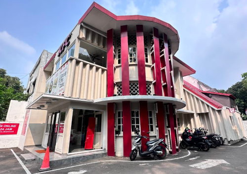 KFC Taman Melawai, Stand Alone Retail | We provide Indonesia infrastructure map on various property sectors and data. Access property listings, infrastructure developments, news, and valuable transaction data for informed decisions.