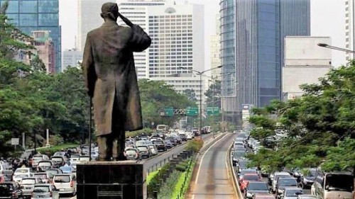 Jendral Sudirman Statue, 地标 | We provide Indonesia infrastructure map on various property sectors and data. Access property listings, infrastructure developments, news, and valuable transaction data for informed decisions.