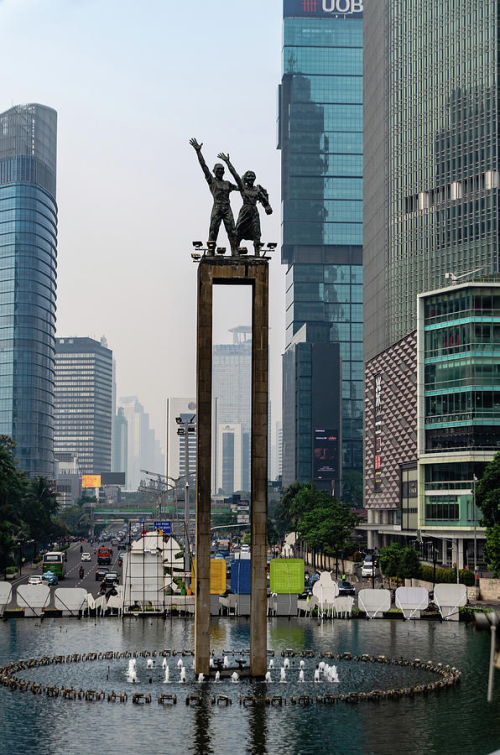 Selamat Datang Monument / Hotel Indonesia Roundabout, 地标 | We provide Indonesia infrastructure map on various property sectors and data. Access property listings, infrastructure developments, news, and valuable transaction data for informed decisions.