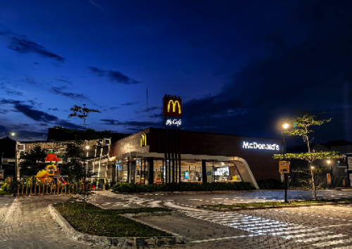 McDonald's Ampera, Stand Alone Retail | We provide Indonesia infrastructure map on various property sectors and data. Access property listings, infrastructure developments, news, and valuable transaction data for informed decisions.
