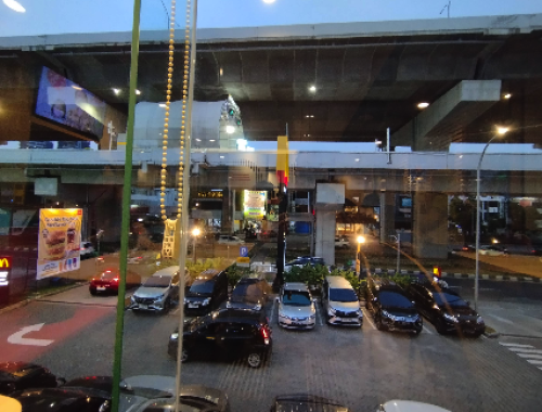 McDonald's Boulevard Barat, Stand Alone Retail | We provide Indonesia infrastructure map on various property sectors and data. Access property listings, infrastructure developments, news, and valuable transaction data for informed decisions.