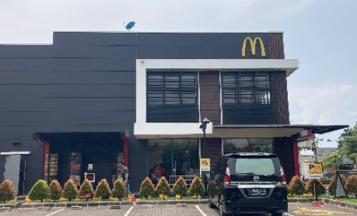 McDonald's Cipayung, Stand Alone Retail | We provide Indonesia infrastructure map on various property sectors and data. Access property listings, infrastructure developments, news, and valuable transaction data for informed decisions.