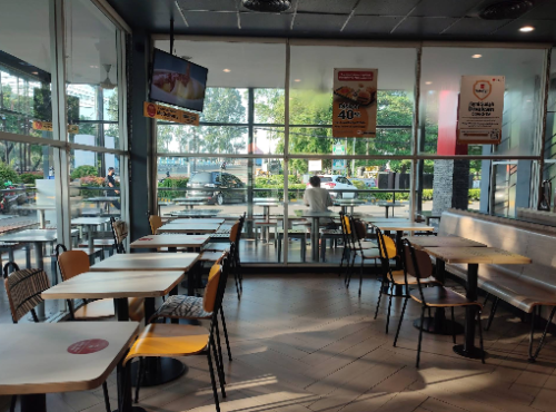 McDonald's Duren Sawit, Stand Alone Retail | We provide Indonesia infrastructure map on various property sectors and data. Access property listings, infrastructure developments, news, and valuable transaction data for informed decisions.