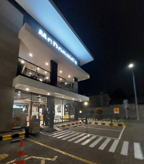 McDonald's Gandaria Pasar Rebo, Stand Alone Retail | We provide Indonesia infrastructure map on various property sectors and data. Access property listings, infrastructure developments, news, and valuable transaction data for informed decisions.