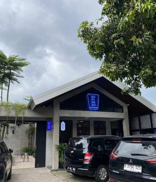 Kopi Nako Daur Baur Kemang, Stand Alone Retail | We provide Indonesia infrastructure map on various property sectors and data. Access property listings, infrastructure developments, news, and valuable transaction data for informed decisions.