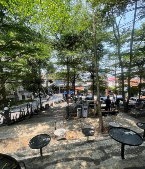 Kopi Nako Kalisari, Stand Alone Retail | We provide Indonesia infrastructure map on various property sectors and data. Access property listings, infrastructure developments, news, and valuable transaction data for informed decisions.