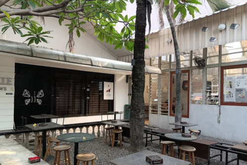 Kopi Nako Rawamangun, Stand Alone Retail | We provide Indonesia infrastructure map on various property sectors and data. Access property listings, infrastructure developments, news, and valuable transaction data for informed decisions.