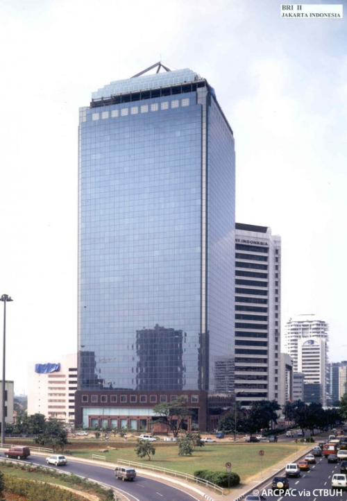 Gedung BRI 2 adalah gedung perkantoran yang terletak di jantung Central Business District Jakarta, Jakarta Pusat dengan total luas bangunan 67.789 m2 dan 32 lan...