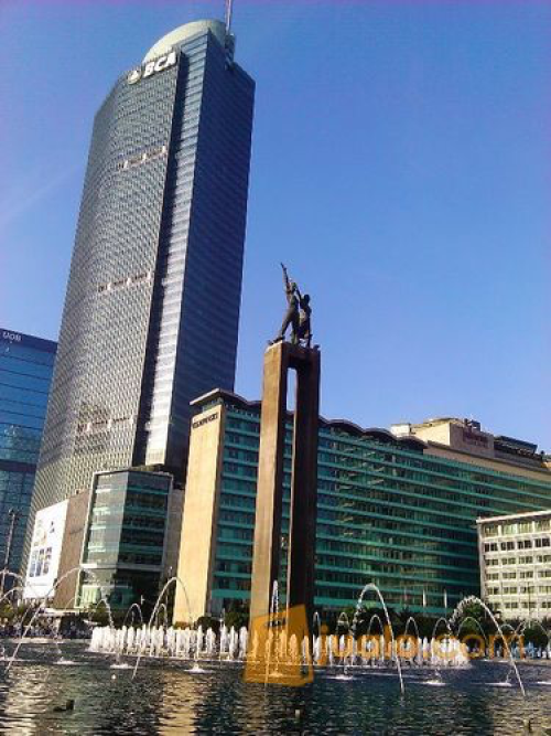 Menara BCA merupakan gedung perkantoran yang berada di Jalan MH Thamrin, Jakarta Pusat. Menara BCA sendiri berdiri di atas tanah seluas 7,1 hektar dan memiliki...