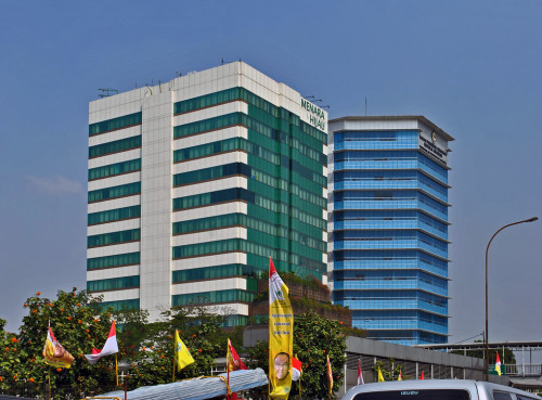 Menara Hijau berada di Jl. Letjend. MT. Haryono, Kav. 33, Pancoran, Jakarta Selatan. Menara Hijau adalah gedung yang dikembangkan oleh PT. Graha Menara Hijau, d...