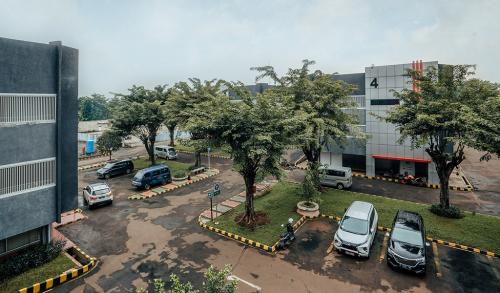 Completed office rent lease, sewa kantor | We provide Indonesia infrastructure map on various property sectors and data. Access property listings, infrastructure developments, news, and valuable transaction data for informed decisions.