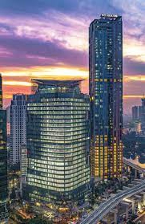 Rajawali Place terletak di Jl. Setiabudi Selatan Blok D, Jakarta Selatan. Gedung ini dirancang oleh Bill Bensley dari PT. Pandega Design Weharima (PDW), dan dik...