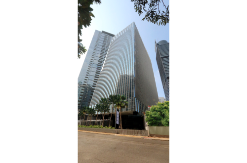 Sudirman 7.8 terletak di Jalan Jendral Sudirman, Jakarta Pusat. Gedung ini memiliki total luas bangunan 50.000 meter persegi, dengan 24 lantai dan luas per lant...