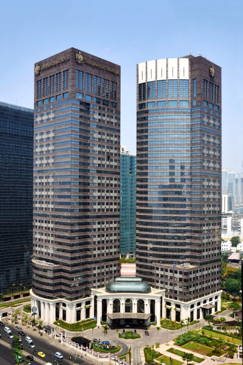 Sampoerna Strategic Square yang berlokasi di Bendungan Hilir merupakan salah satu ikon di Jalan Sudirman. Gedung yang rampung dibangun pada tahun 1998 ini, kemu...