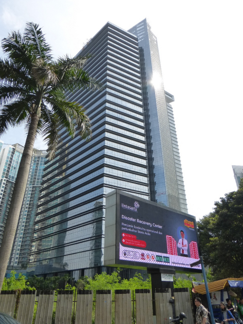 The Noble House merupakan gedung perkantoran  yang terletak di Jl. Dr. Ide Anak Agung Gde Agung, Jakarta Selatan. Gedung ini memiliki total luas bangunan 50,000...