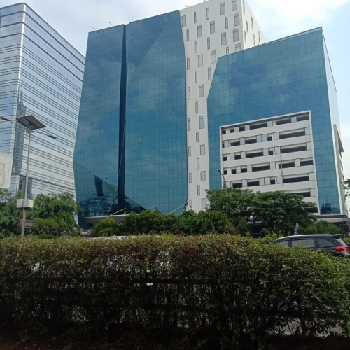 Waskita Rajawali Tower berlokasi di Jalan MT Haryono, Jakarta Timur. Gedung ini dikembangkan oleh PT Waskita Raja Realty dan telah berdiri sejak tahun 2019. Was...