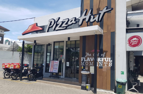 Pizza Hut Matraman Raya, Stand Alone Retail | We provide Indonesia infrastructure map on various property sectors and data. Access property listings, infrastructure developments, news, and valuable transaction data for informed decisions.