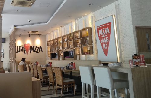 Pizza Hut Taman Mini Sentral, Stand Alone Retail | We provide Indonesia infrastructure map on various property sectors and data. Access property listings, infrastructure developments, news, and valuable transaction data for informed decisions.