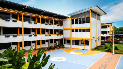 Avicenna Junior High School Jagakarsa, 私立学校 | We provide Indonesia infrastructure map on various property sectors and data. Access property listings, infrastructure developments, news, and valuable transaction data for informed decisions.
