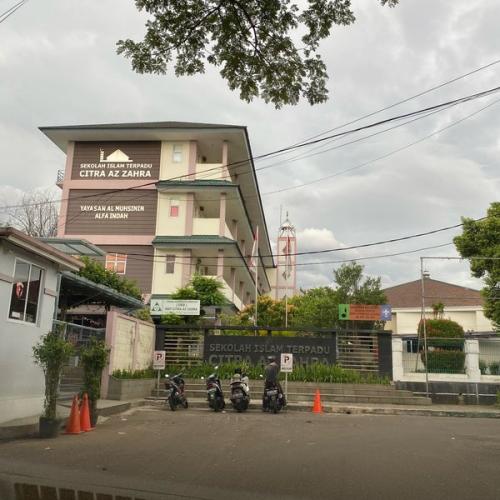 Citra Az Zahra Islamic Primary School, 私立学校 | We provide Indonesia infrastructure map on various property sectors and data. Access property listings, infrastructure developments, news, and valuable transaction data for informed decisions.